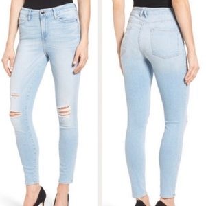 GOOD AMERICAN Light wash good leg jeans